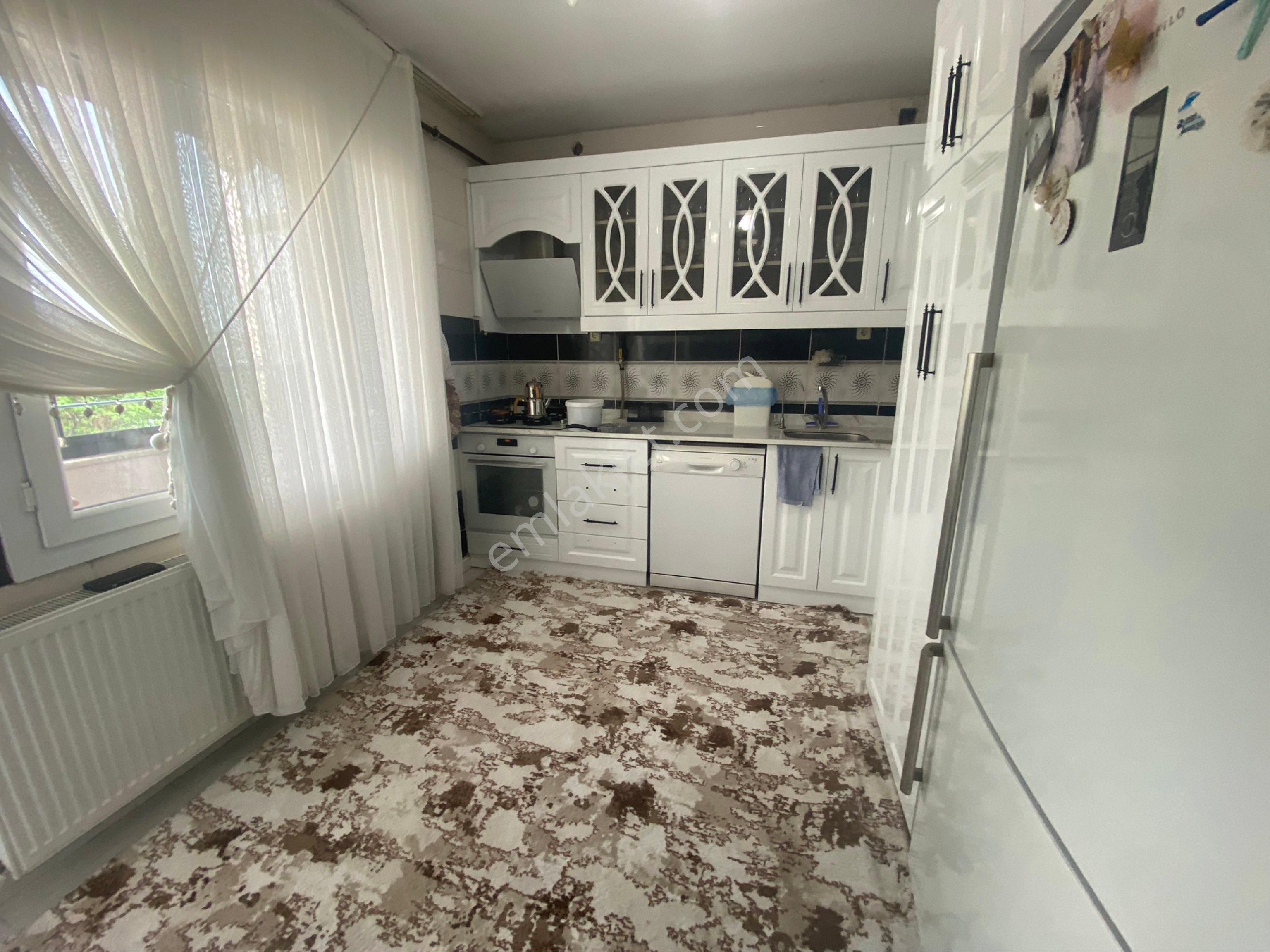 Güneş De 135m, 2 Kat 1 Garaj, Yalıtımlı, D. Gazlı, Çok Temiz Ev - Görsel 6