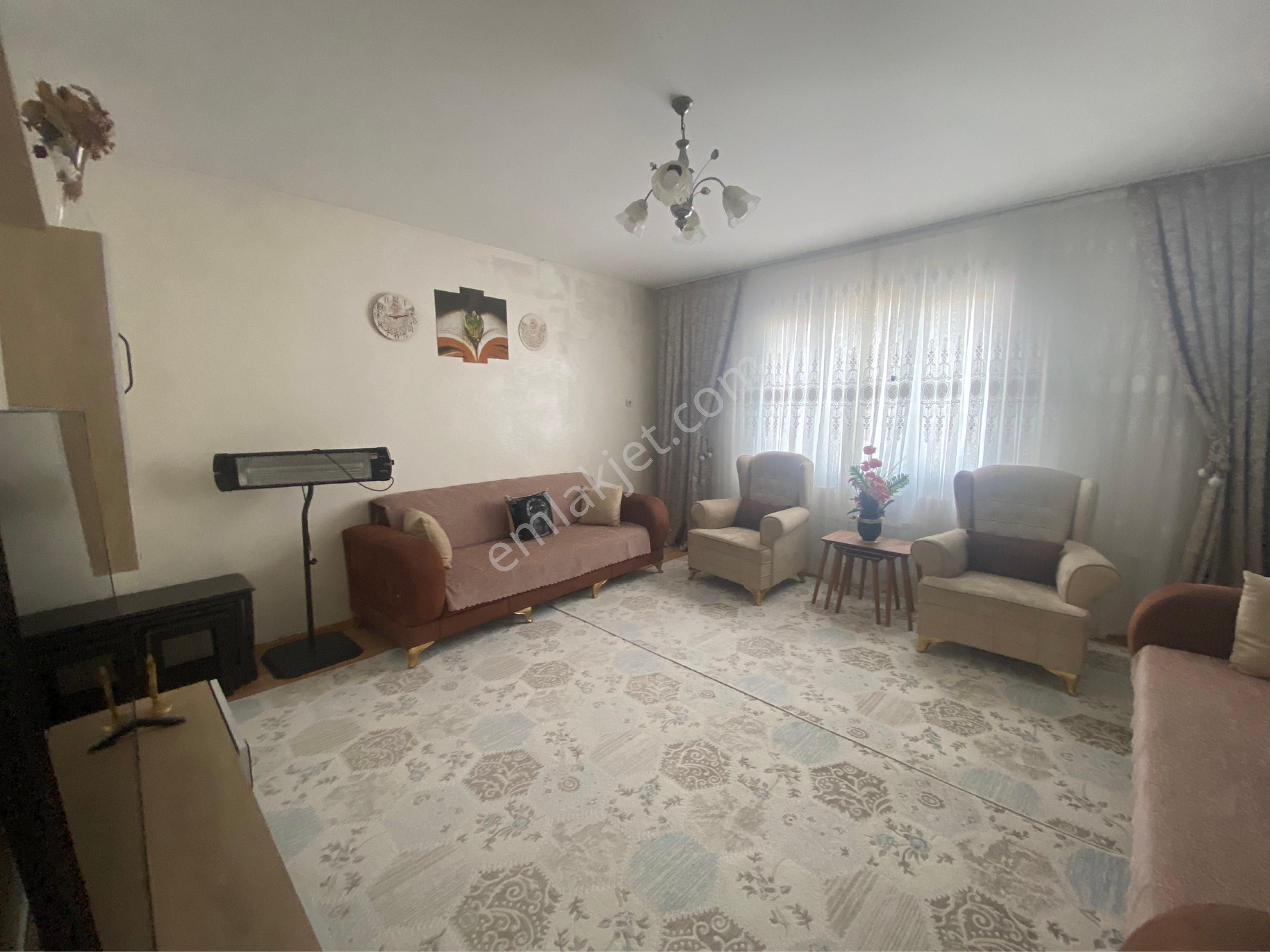 Güneş De 135m, 2 Kat 1 Garaj, Yalıtımlı, D. Gazlı, Çok Temiz Ev - Görsel 9