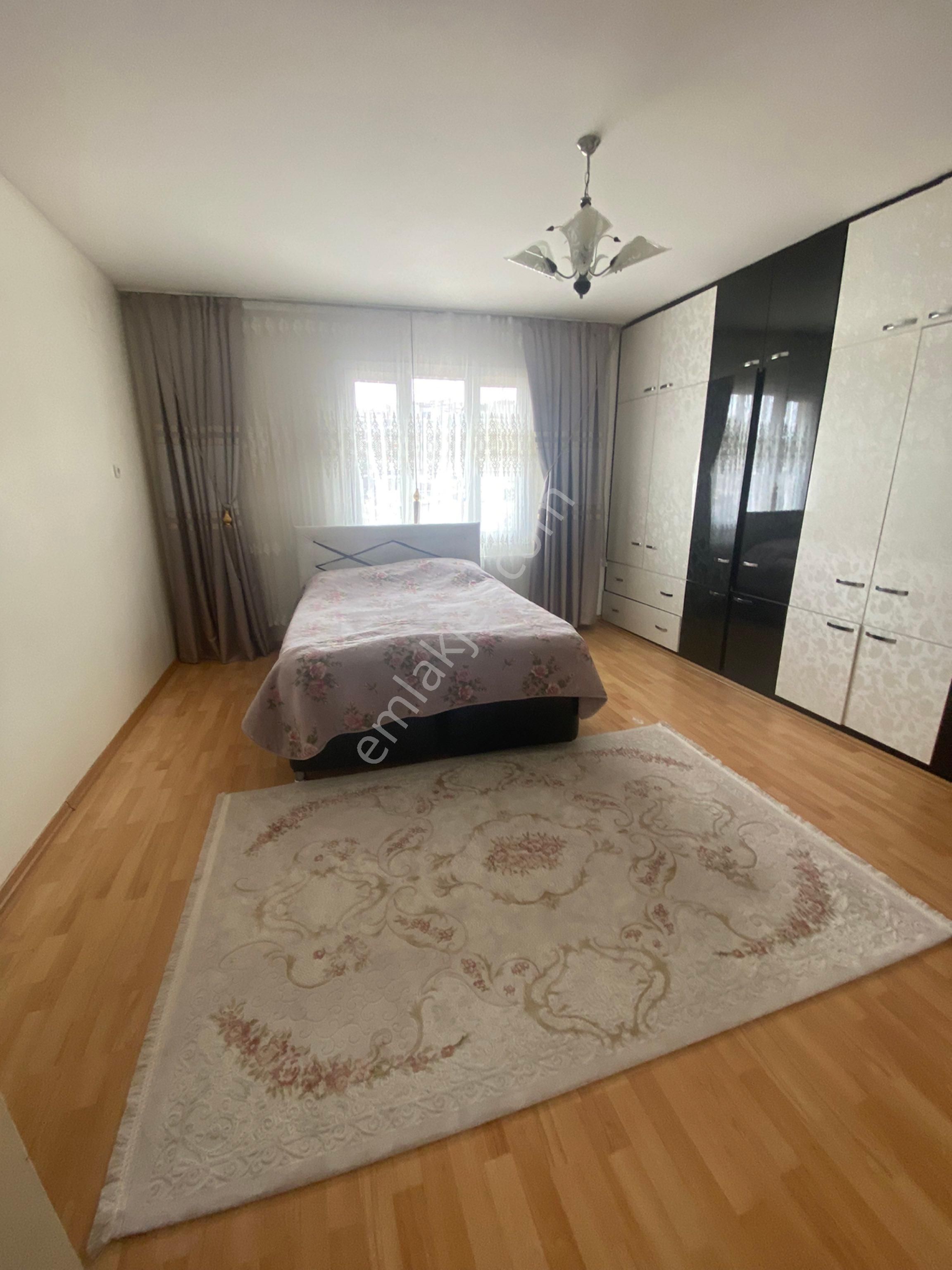 Güneş De 135m, 2 Kat 1 Garaj, Yalıtımlı, D. Gazlı, Çok Temiz Ev - Görsel 14