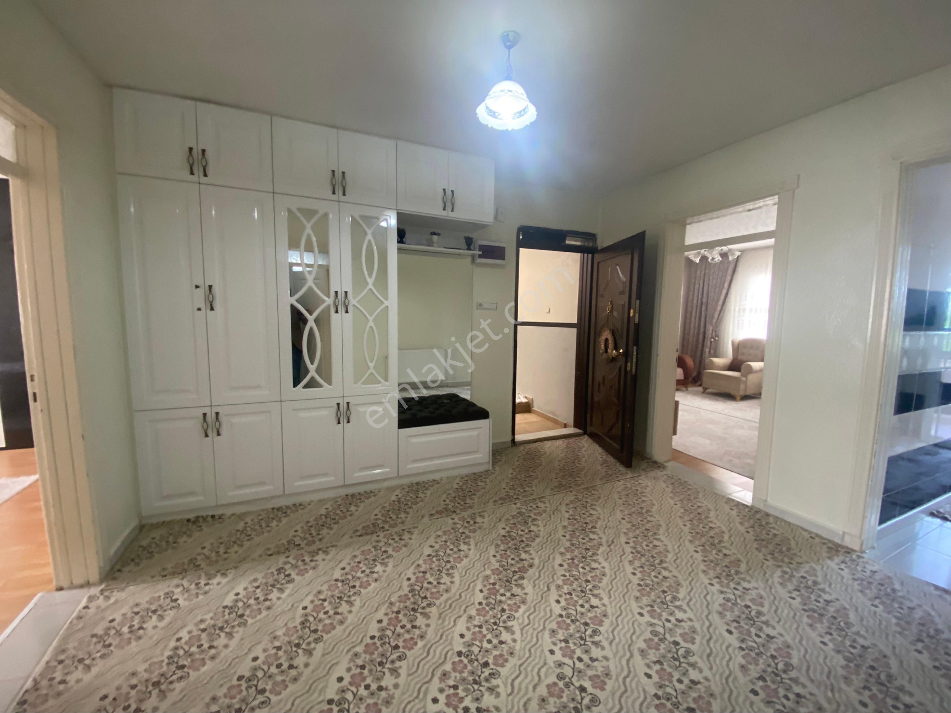 Güneş De 135m, 2 Kat 1 Garaj, Yalıtımlı, D. Gazlı, Çok Temiz Ev - Görsel 27