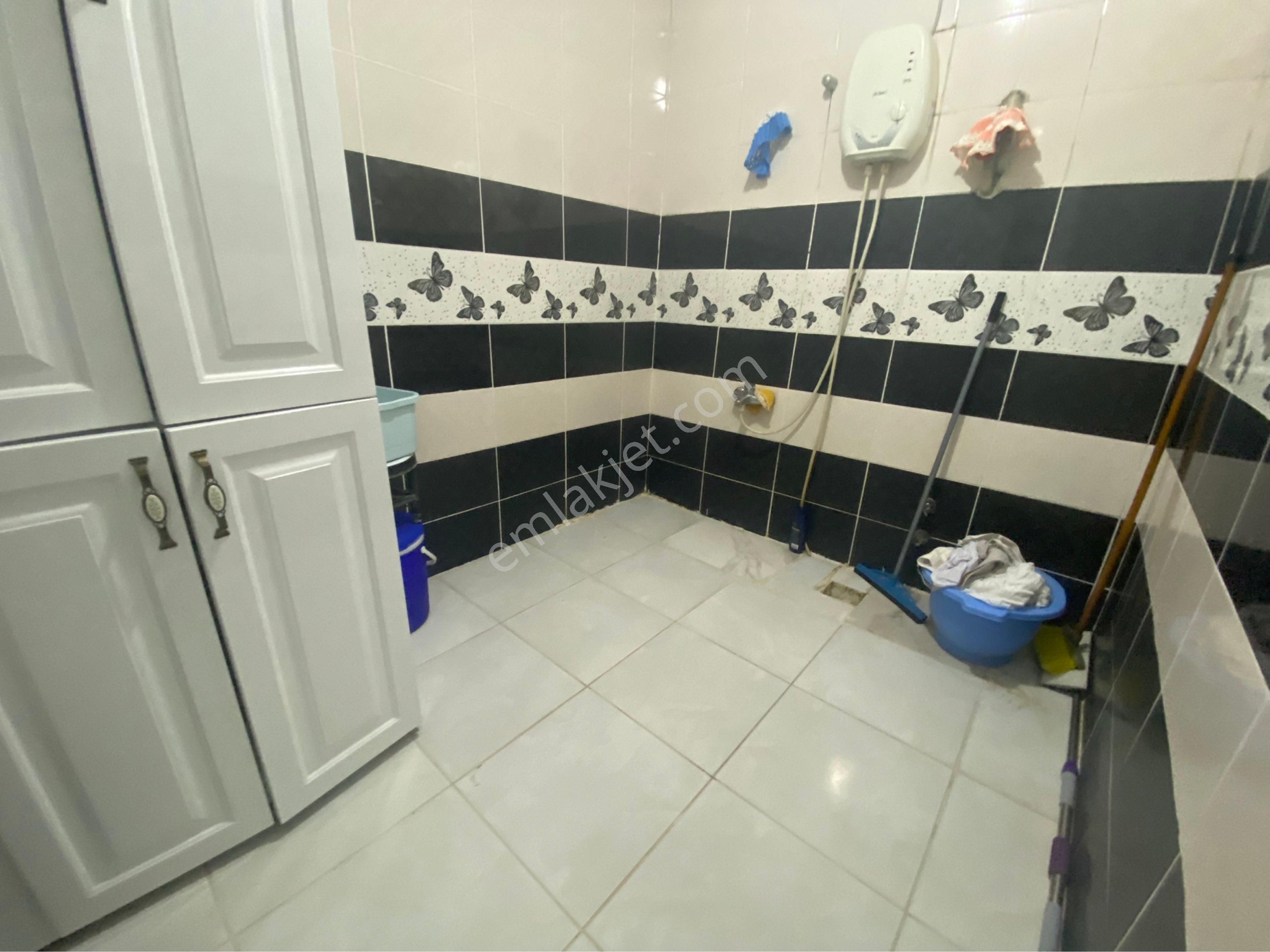 Güneş De 135m, 2 Kat 1 Garaj, Yalıtımlı, D. Gazlı, Çok Temiz Ev - Görsel 22