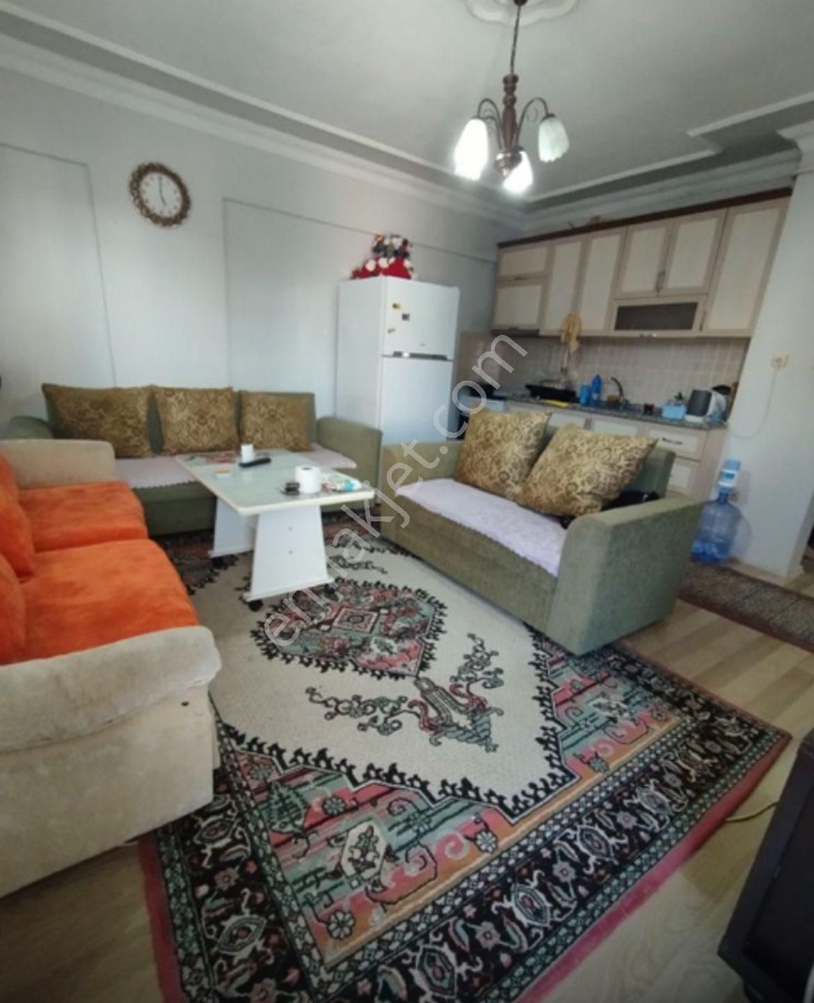 Karasu Yalı Mh. Denize Sıfır 65m2 Yazlık
