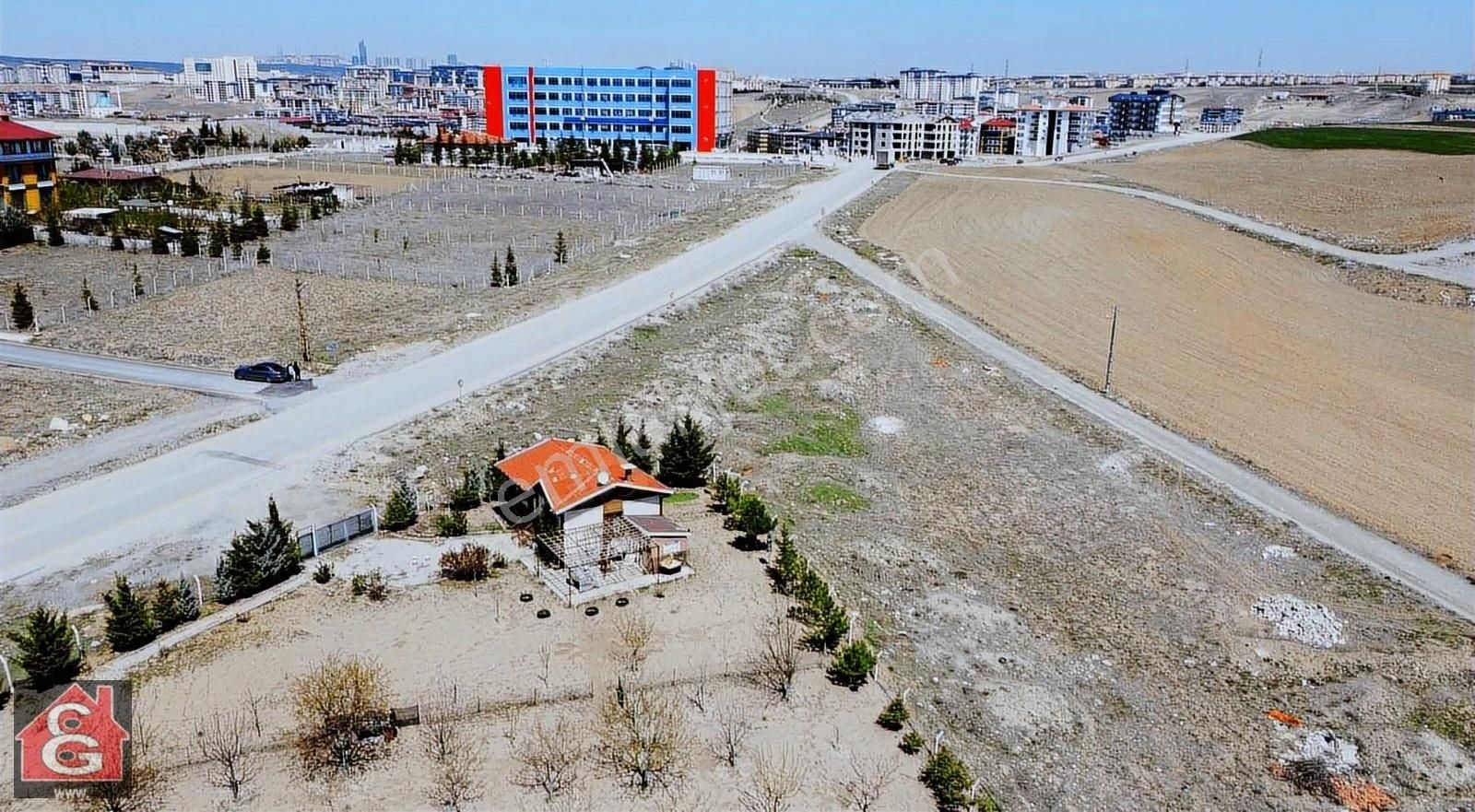 Bahçelievler Mahallesinde Satılık Dört Villalık Parseller