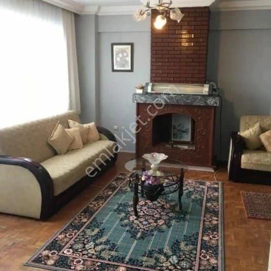 Erdek'te Sahibinden Denize Sıfır Merkezin Ortasında Daire