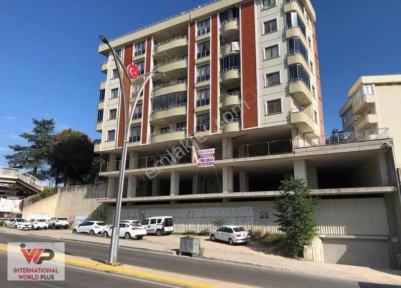 Gebze Fatih Devlet Hastanesi Yanı Kiralık 1200. M2 İşyeri