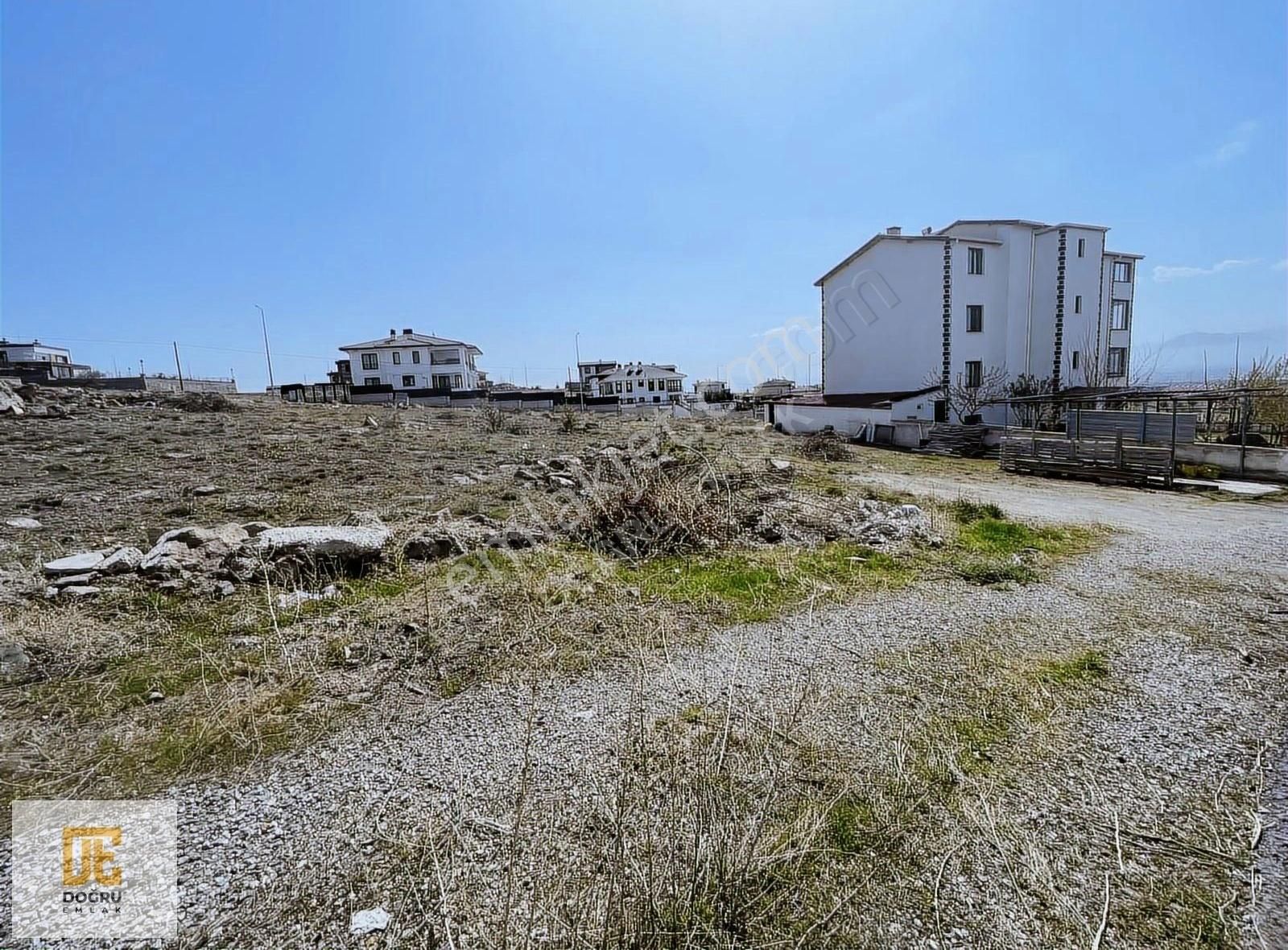 Doğru Emlak - Erkilet'de Uygun Fiyatlı Villa Parseli Kaçırmayın!