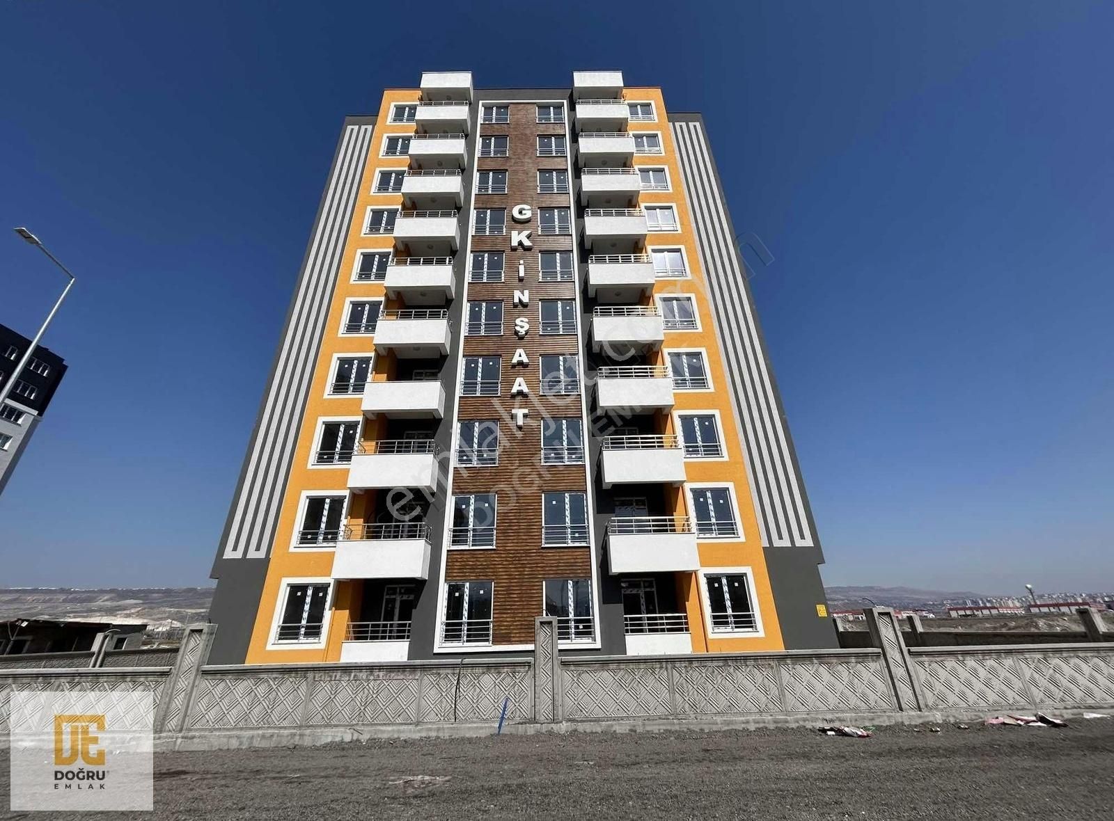 Doğru Emlak Şehir Hastanesi Karşısında 2+1 Lüks Satılık Daire !