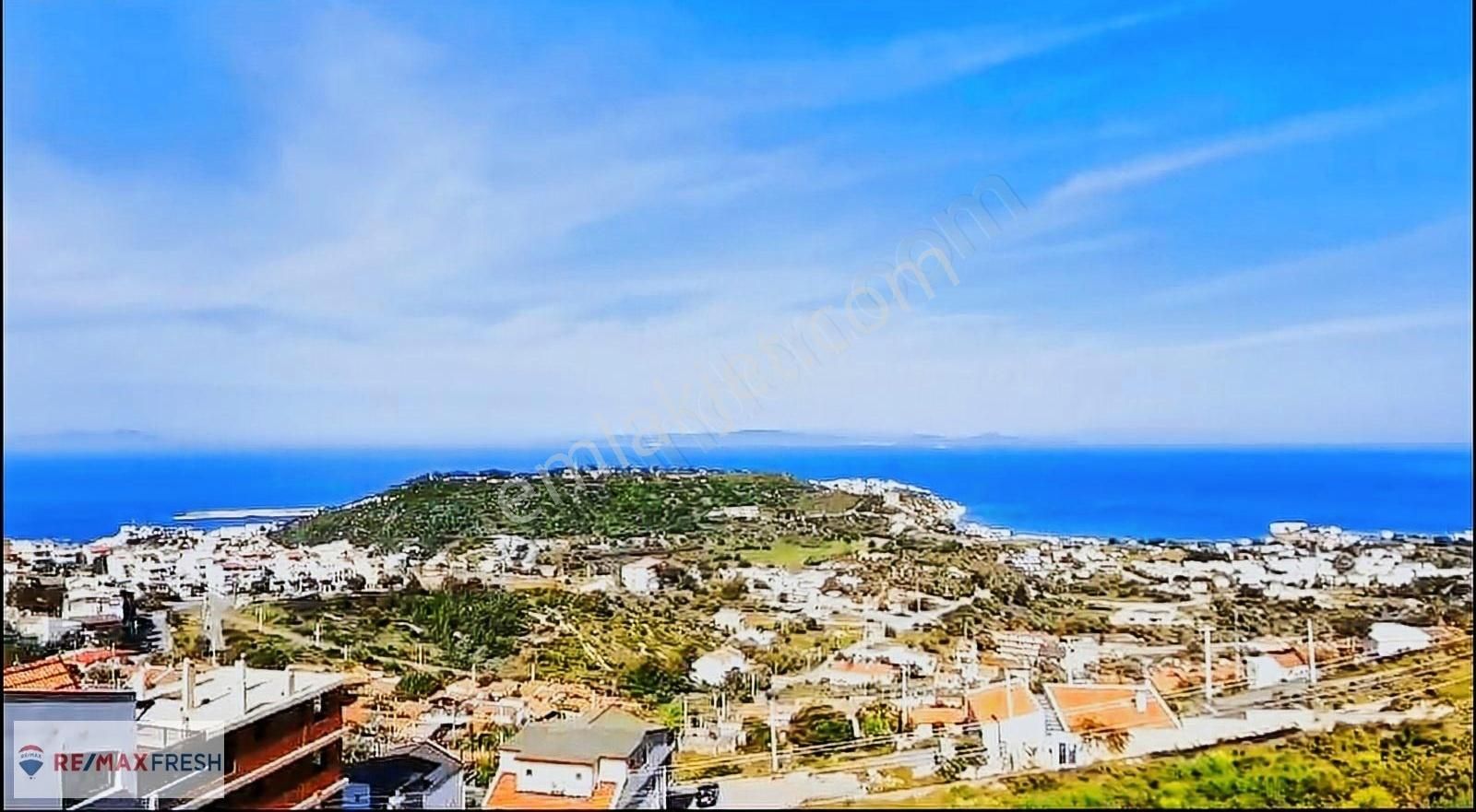 İskele Mahallesinde , Panoramik Deniz Manzaralı Bahçe Dubleks
