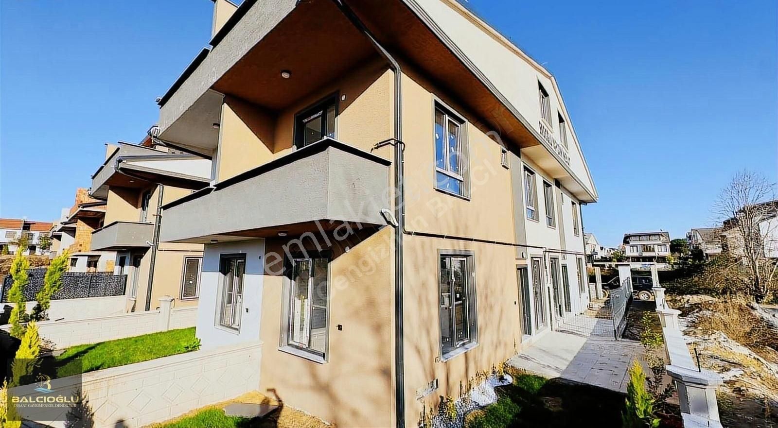 Balcıoğlundan Satılık En Uygun Merkzi Konumda Yerdn Isıtma Villa