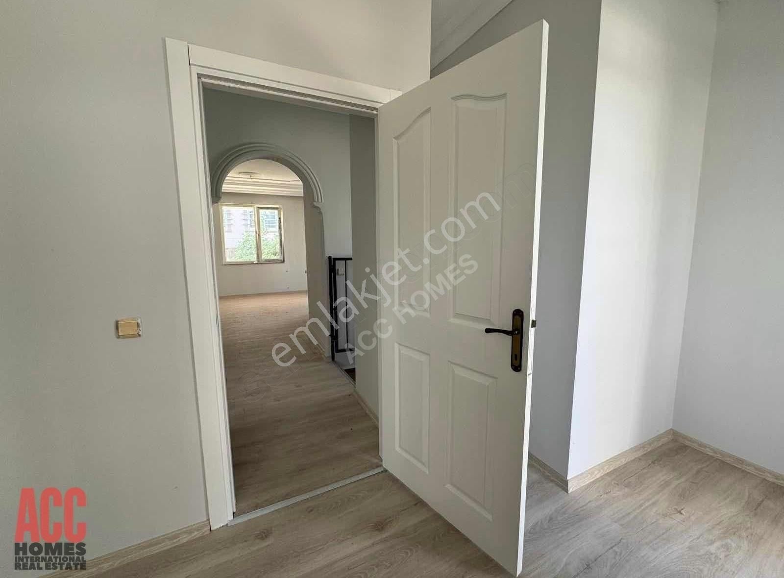 Acc Homes'tan Güzeloba'da Bahçe Kullanımlı Ters Dubleks - Görsel 27