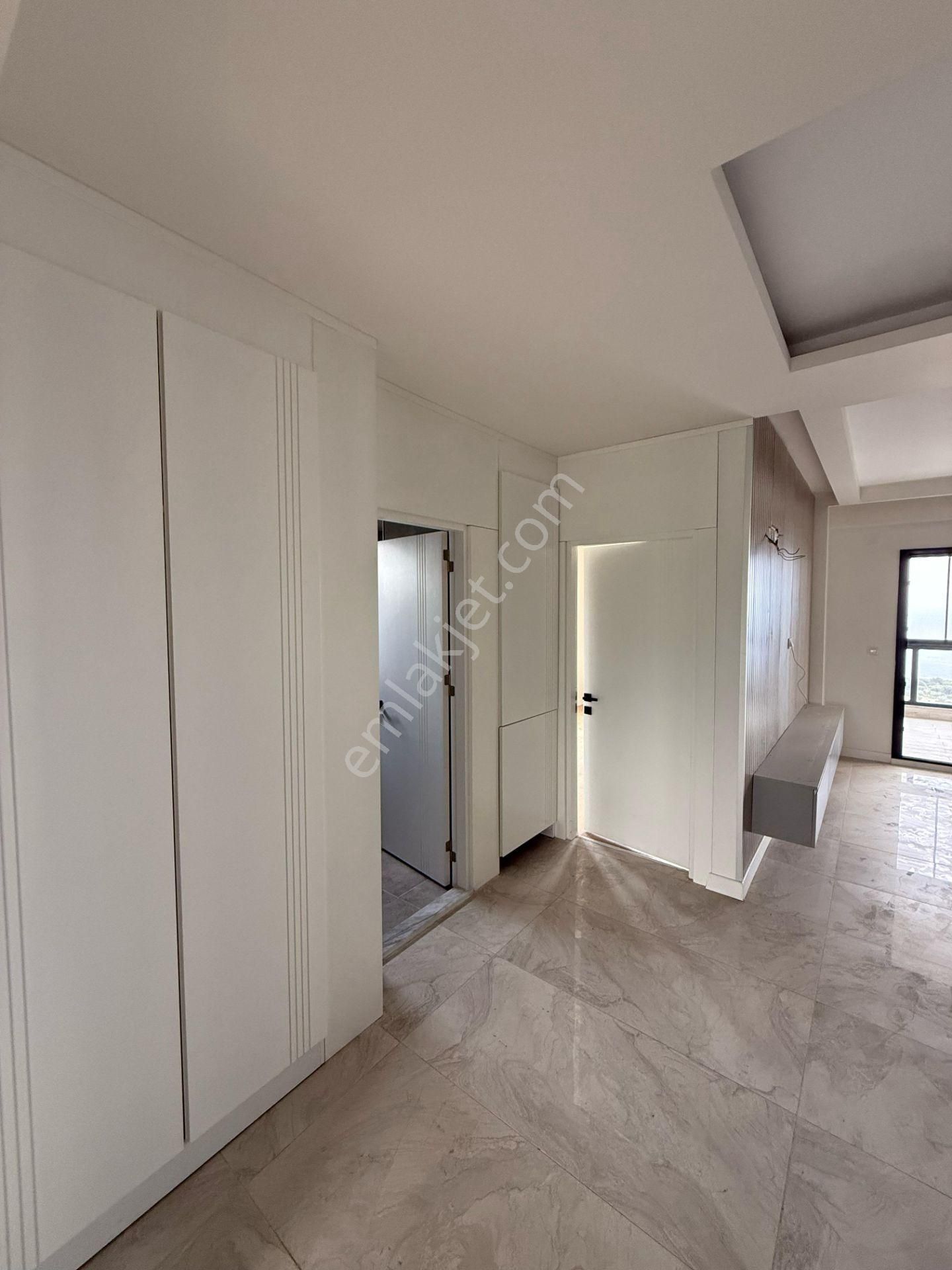 Mersin/erdemli/tırtar'da Geniş Oturumlu İskan Ruhsatı Alınmış Havuzlu 2+1 Yazlık/daire