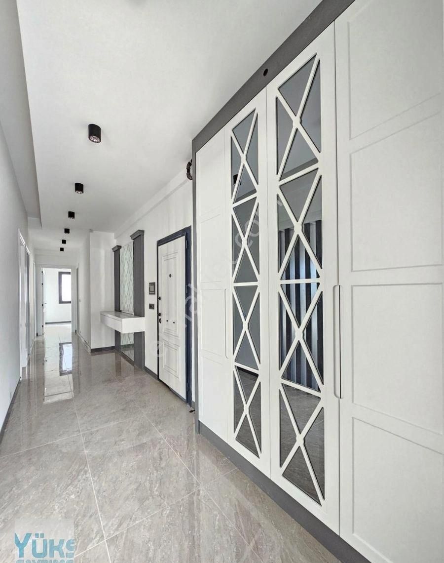 Denizli Servergazi'de 3+1 170 M2 Konumu Harika Lüks Satılık Daireler