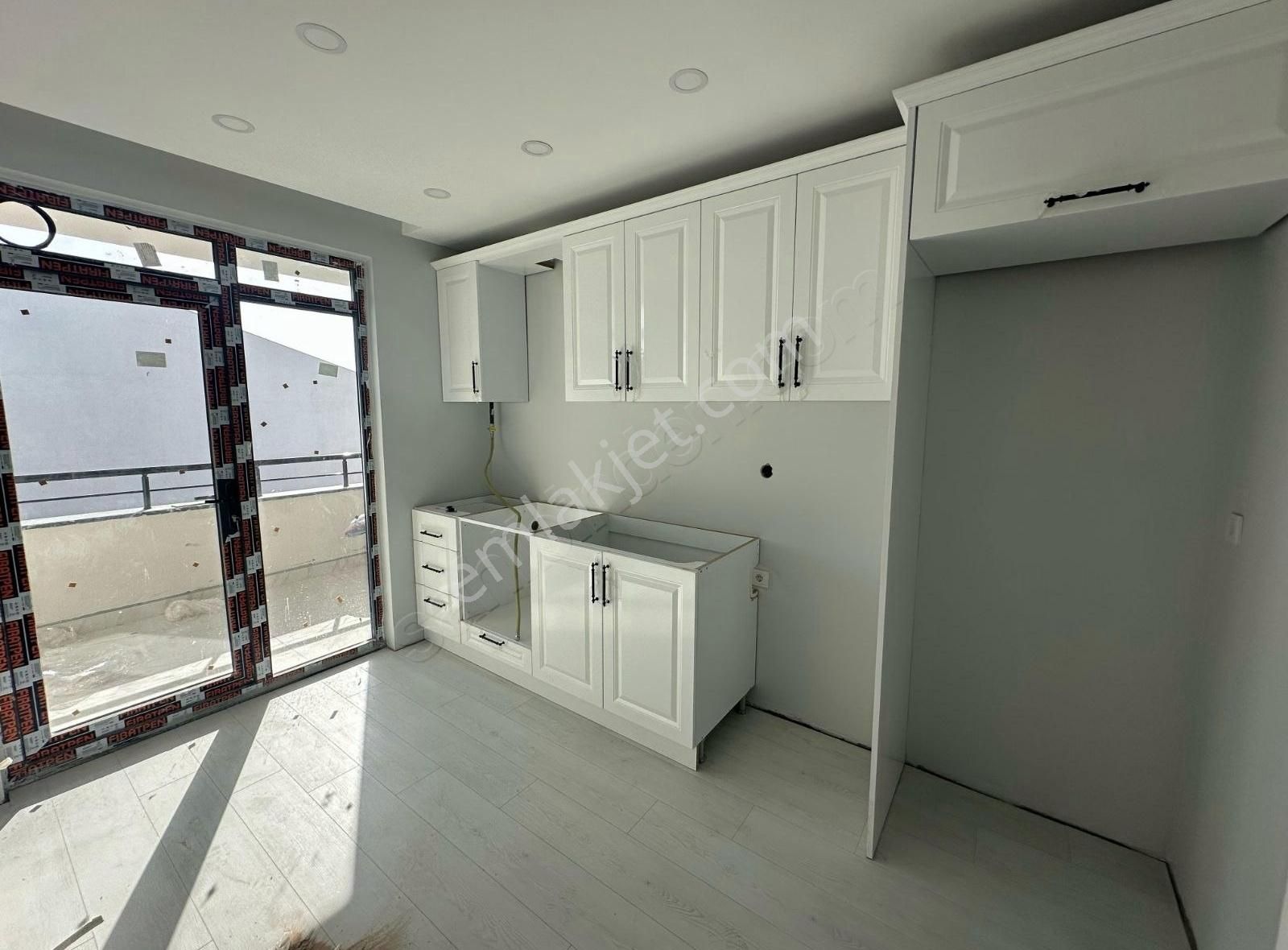 **siteler Mahallesinde Sıfır 2+1**