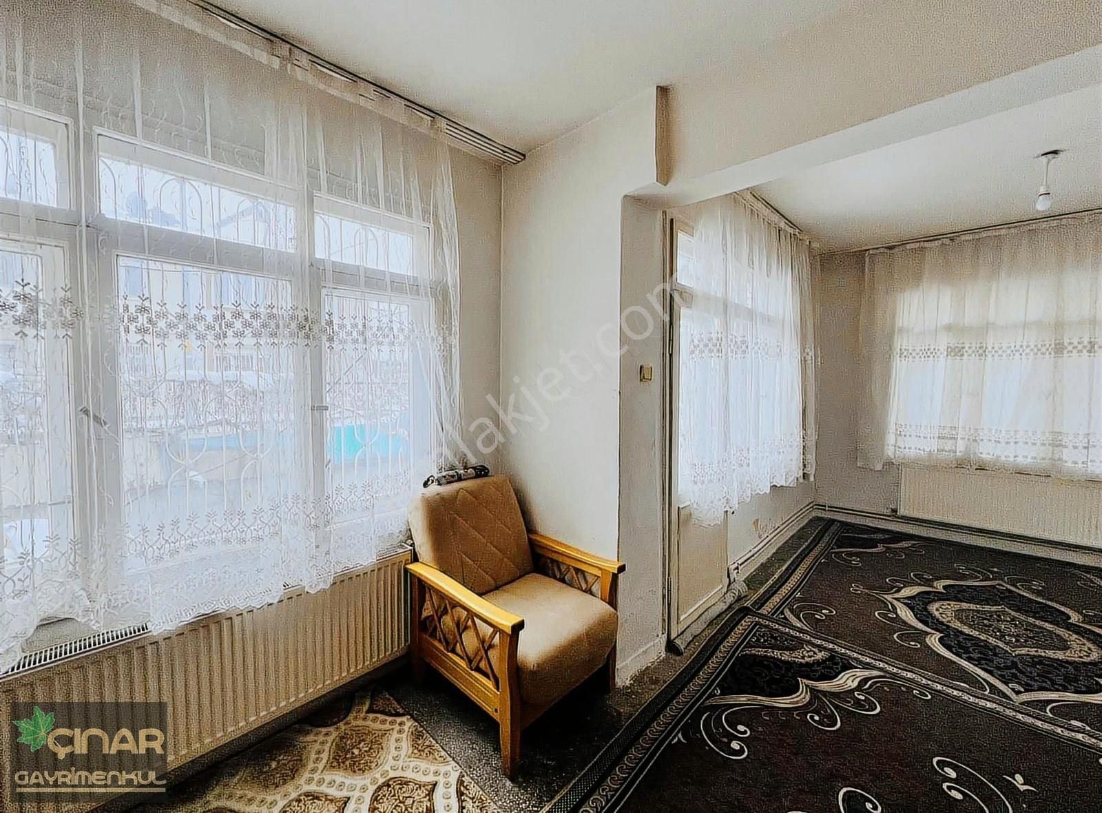 Hürriyet İki Katlı 3+1 Satılık Hollanda Tipi Arsalı Müstakil Ev - Görsel 4