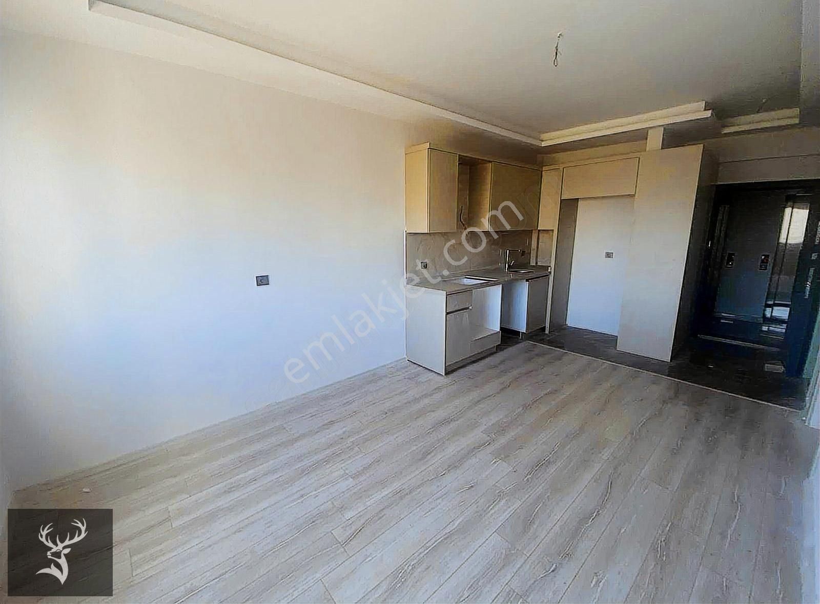 Ren Den Tömükte Yeni Satılık 1+1 Daire