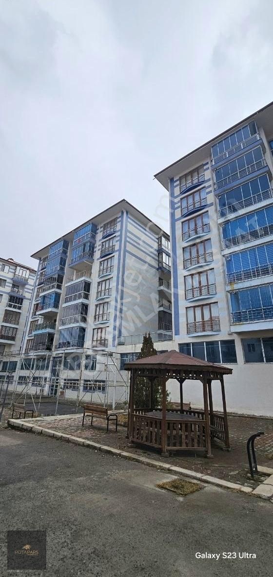 Âb-ı Hayat Evlerinde 4.kat Ful Güney Cephe Net 145 M² Satılk 3+1