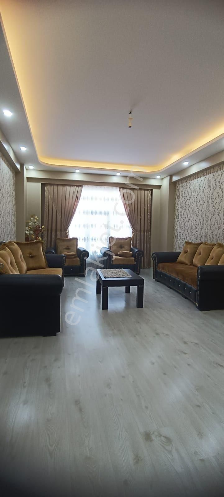 Batıkent Çardaklı'da Yol Üzeri 3+1 Ara Kat Full Daire...
