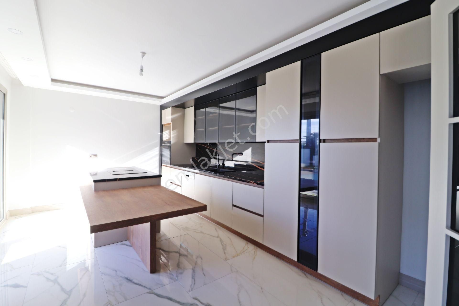 Kızılkeçili De Doğanın Cenneti Müstakil Havuzlu 5+1 Villa - Görsel 3