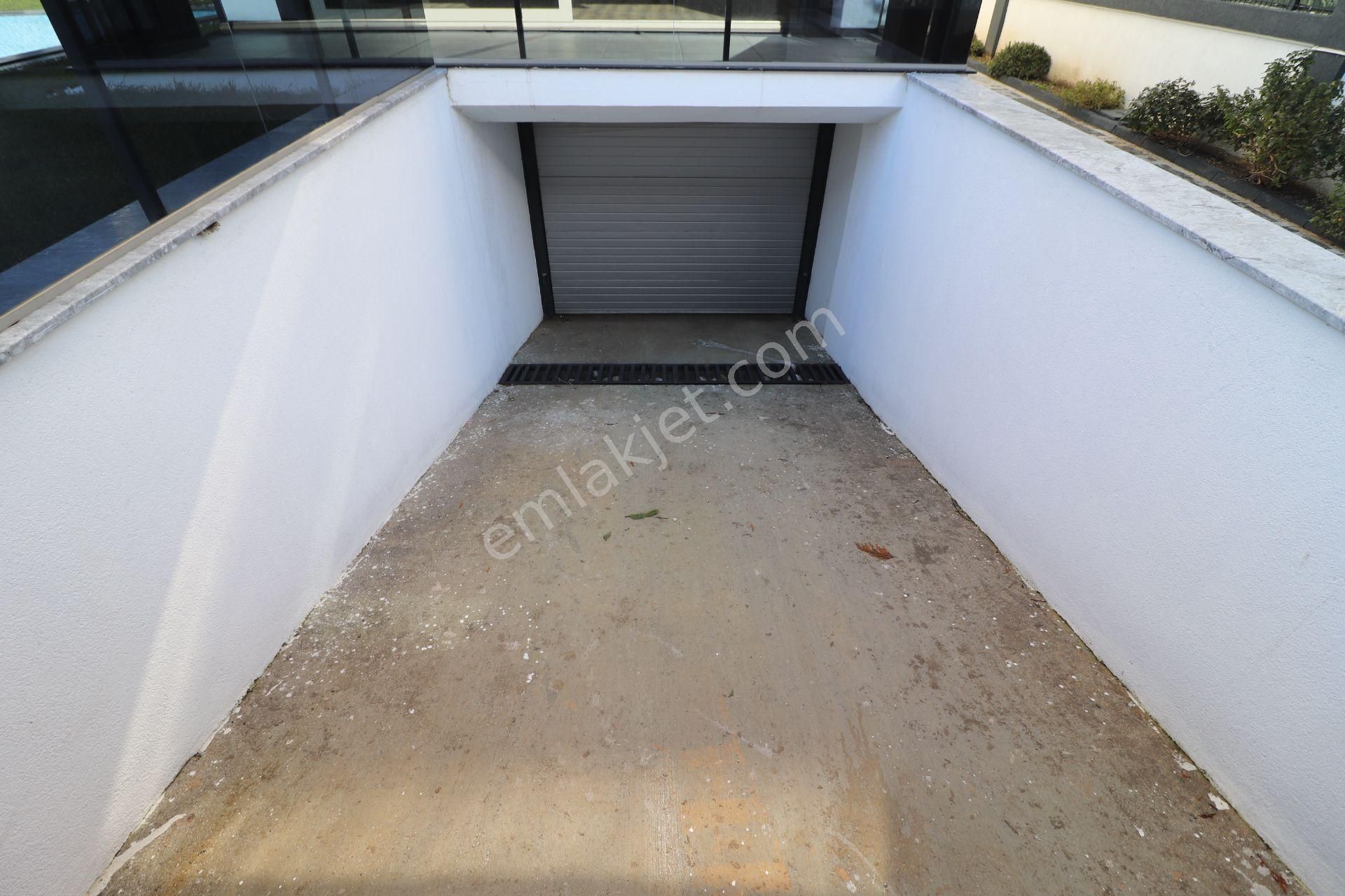 Kızılkeçili De Doğanın Cenneti Müstakil Havuzlu 5+1 Villa - Görsel 33