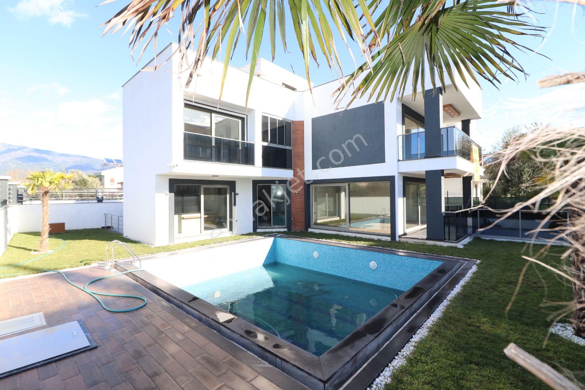 Kızılkeçili De Doğanın Cenneti Müstakil Havuzlu 5+1 Villa - Görsel 2