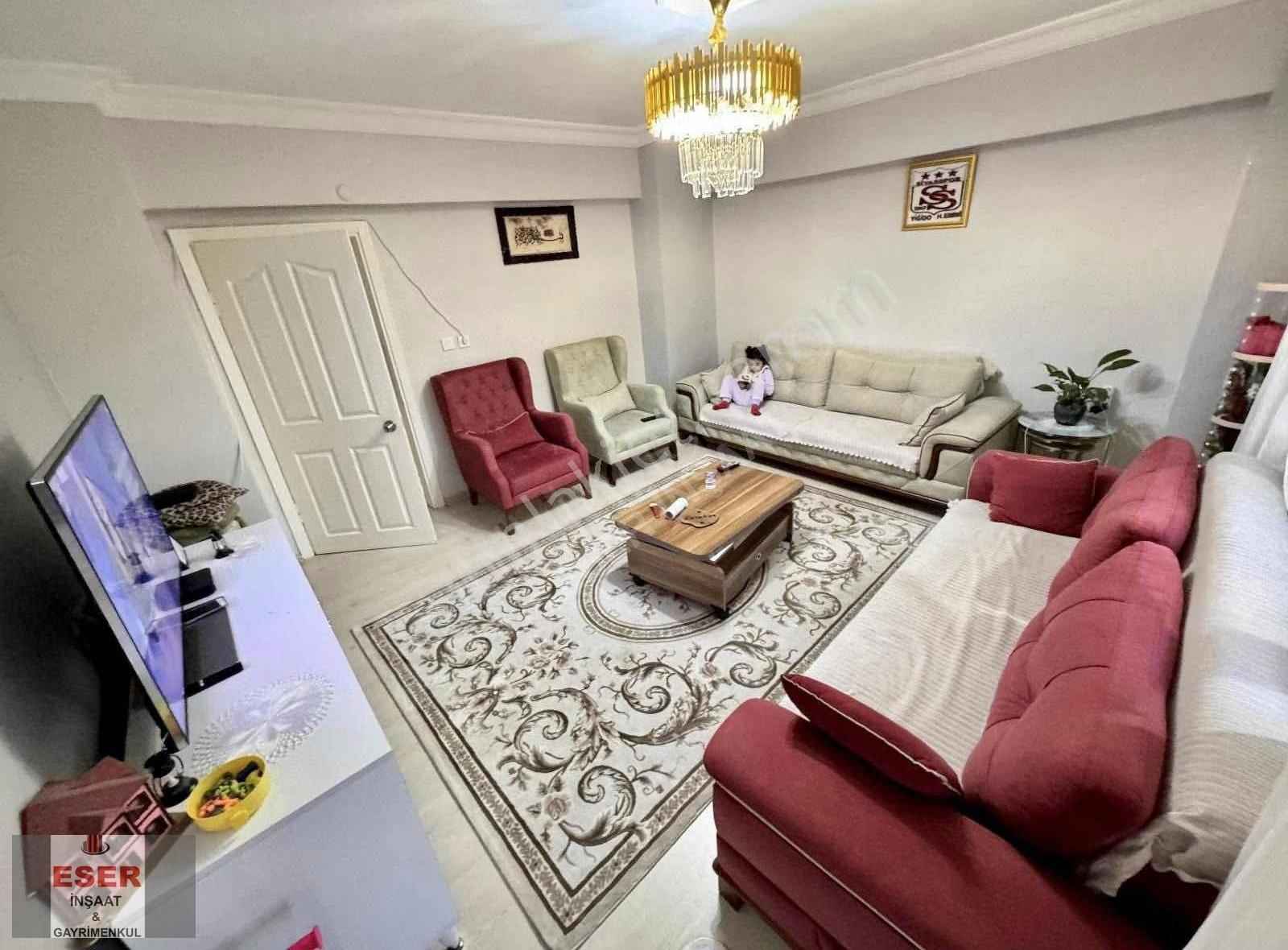 Sultançiftliği Mah'de 3+1 125m2 Masrafsız Satılık Ara Kat Daire