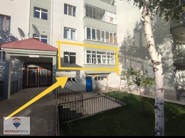 Remax Penta 'dan Yıldızkent 'te Satılık 3+1 Daire