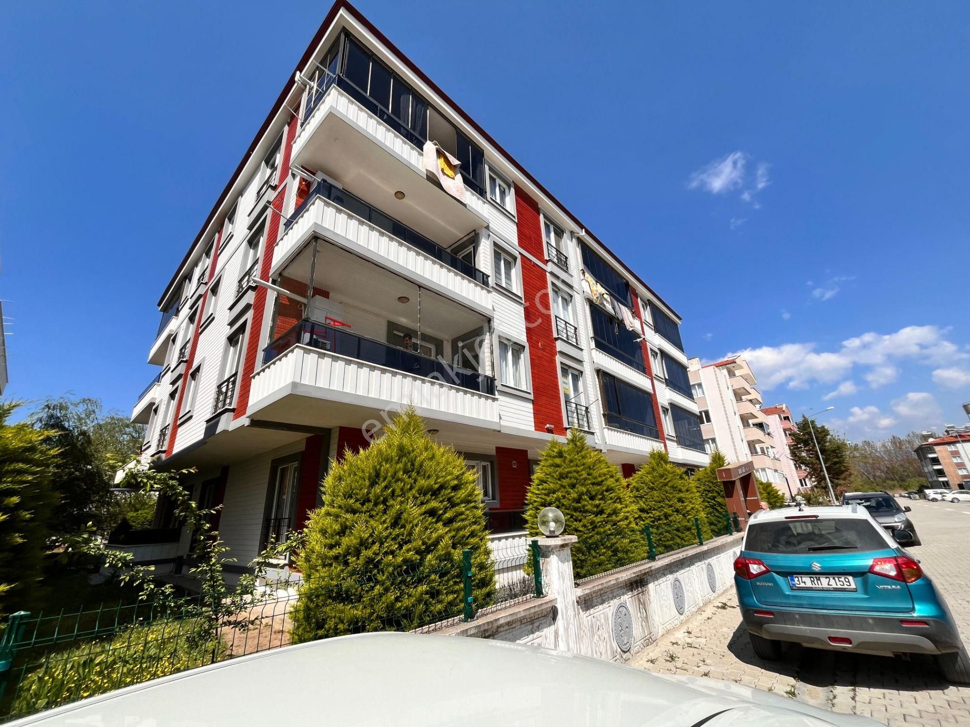 ꔪparstan Altınkumda Ön Cephe Ara Kat Cam Balkonlu Şık 2+1 Daire