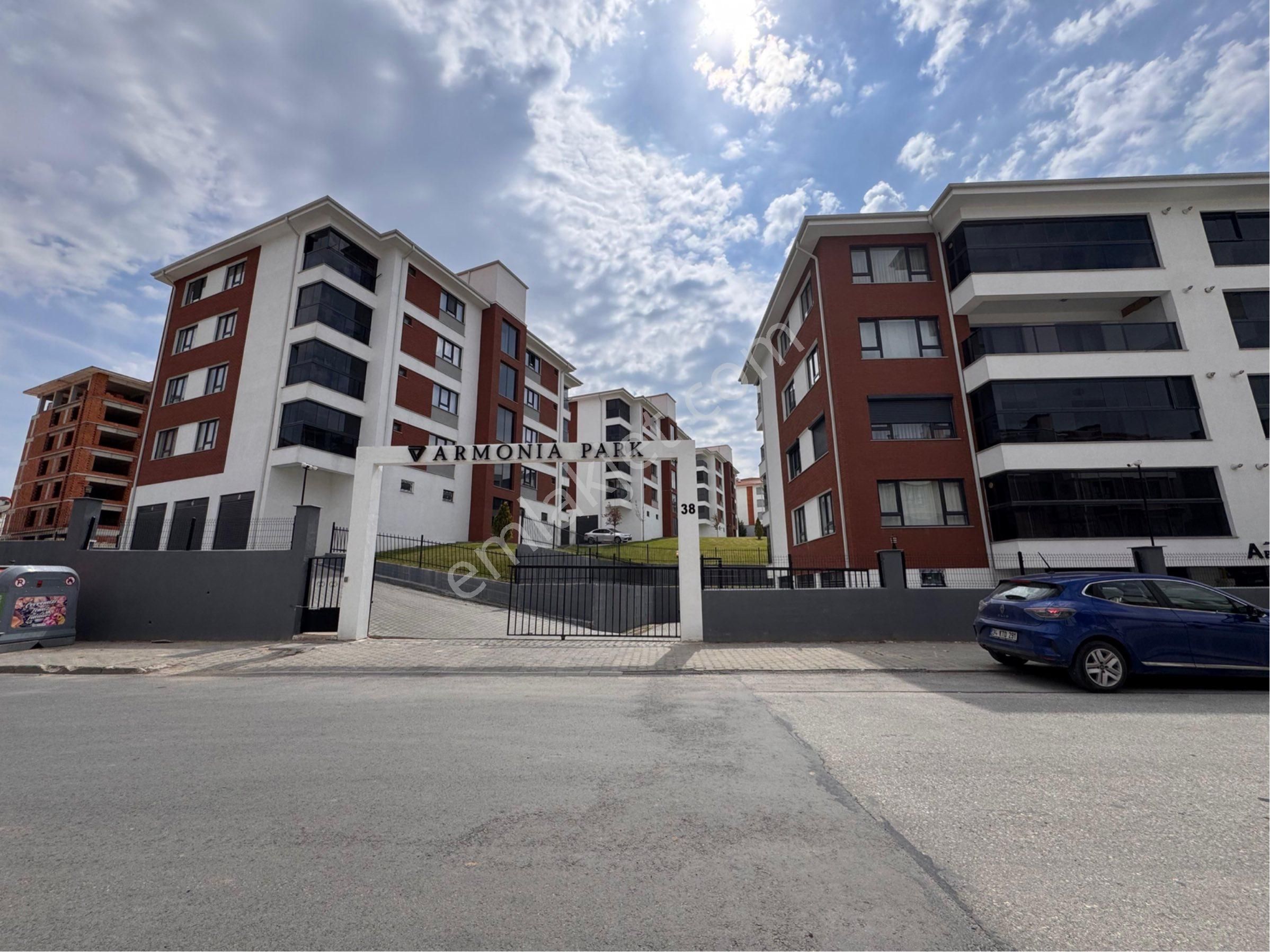 Pera'dan Vadişehirde Site İçi Ara Kat Satılık 3+1 Ferah Daire