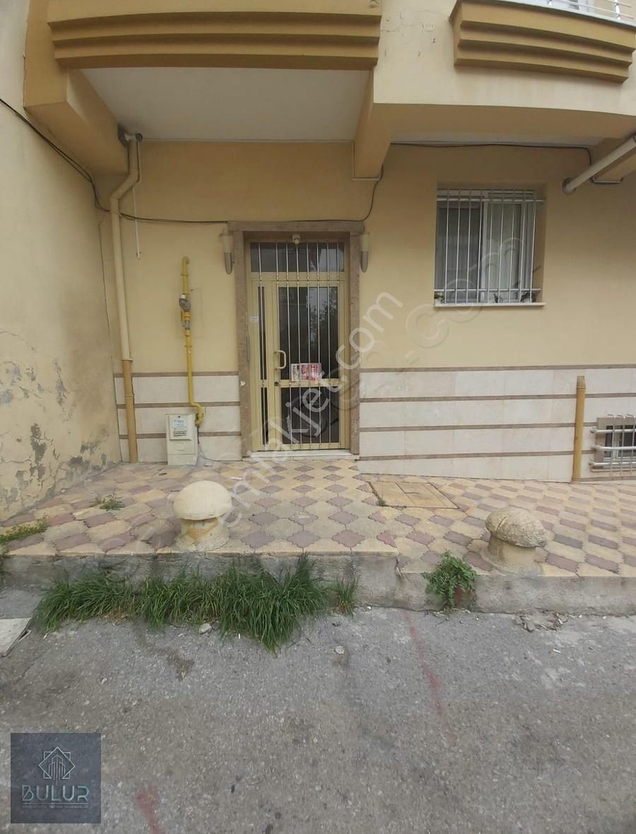 Buca Barış Mah. Vergi Dairesi Yakını 2+1 13 Yaş Arakat - Görsel 4