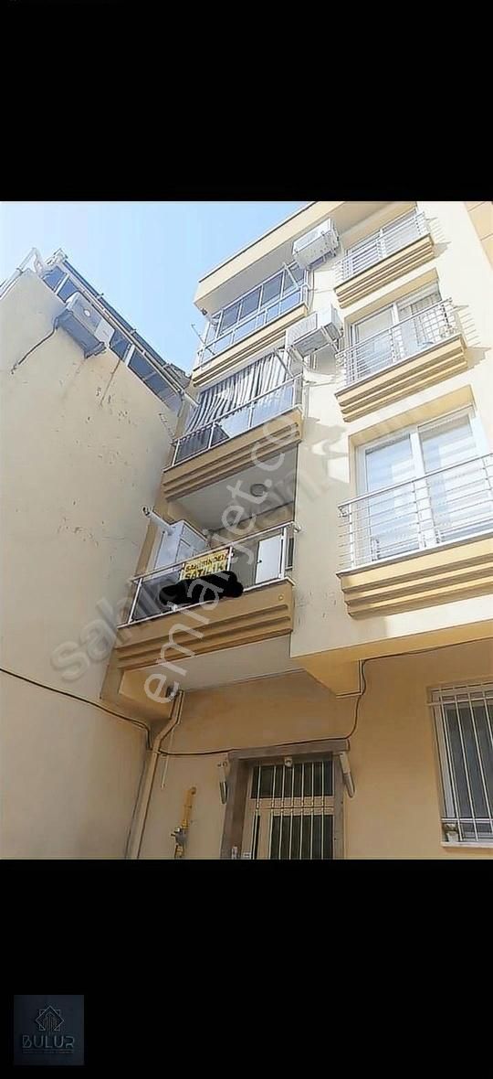 Buca Barış Mah. Vergi Dairesi Yakını 2+1 13 Yaş Arakat - Görsel 6