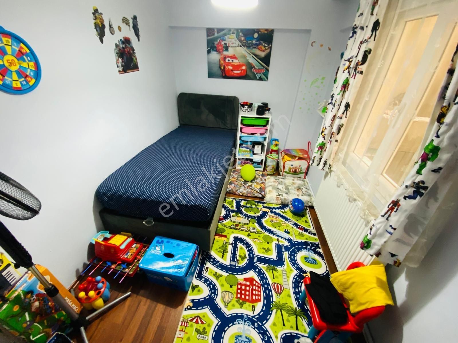 Yeşilyurt Polat Cadde Üzeri 2+1 Doğalgazlı Asansörlü Arakat Daire