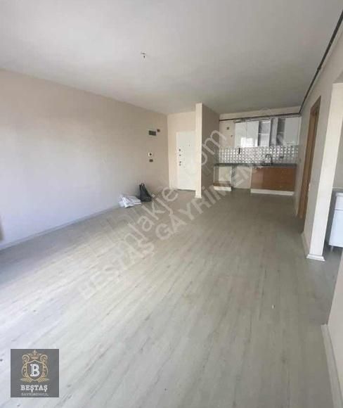 1-beştaştan Hamidiye Mahallesinde Satılık 2+1 Daire