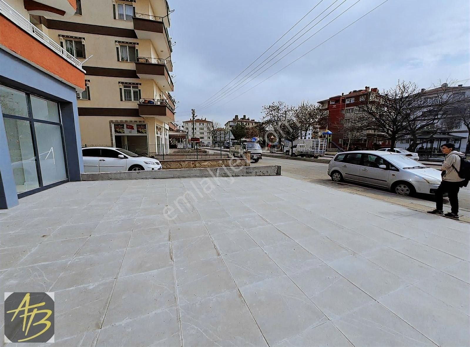 2 Adet Dükkan Ana Cadde Üzeri 200 M2 İçi 160 M2 Dış Satılık - Görsel 4