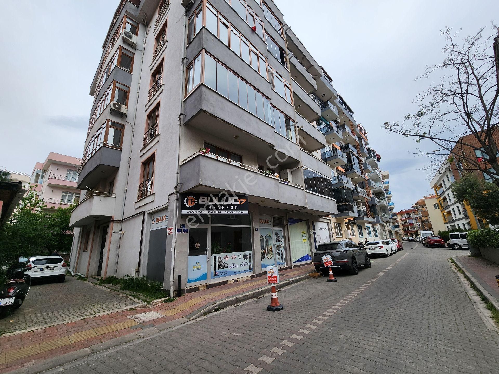 Barbaros Mahallesin'de Merkezi Konumda 2+1 Satılık Daire