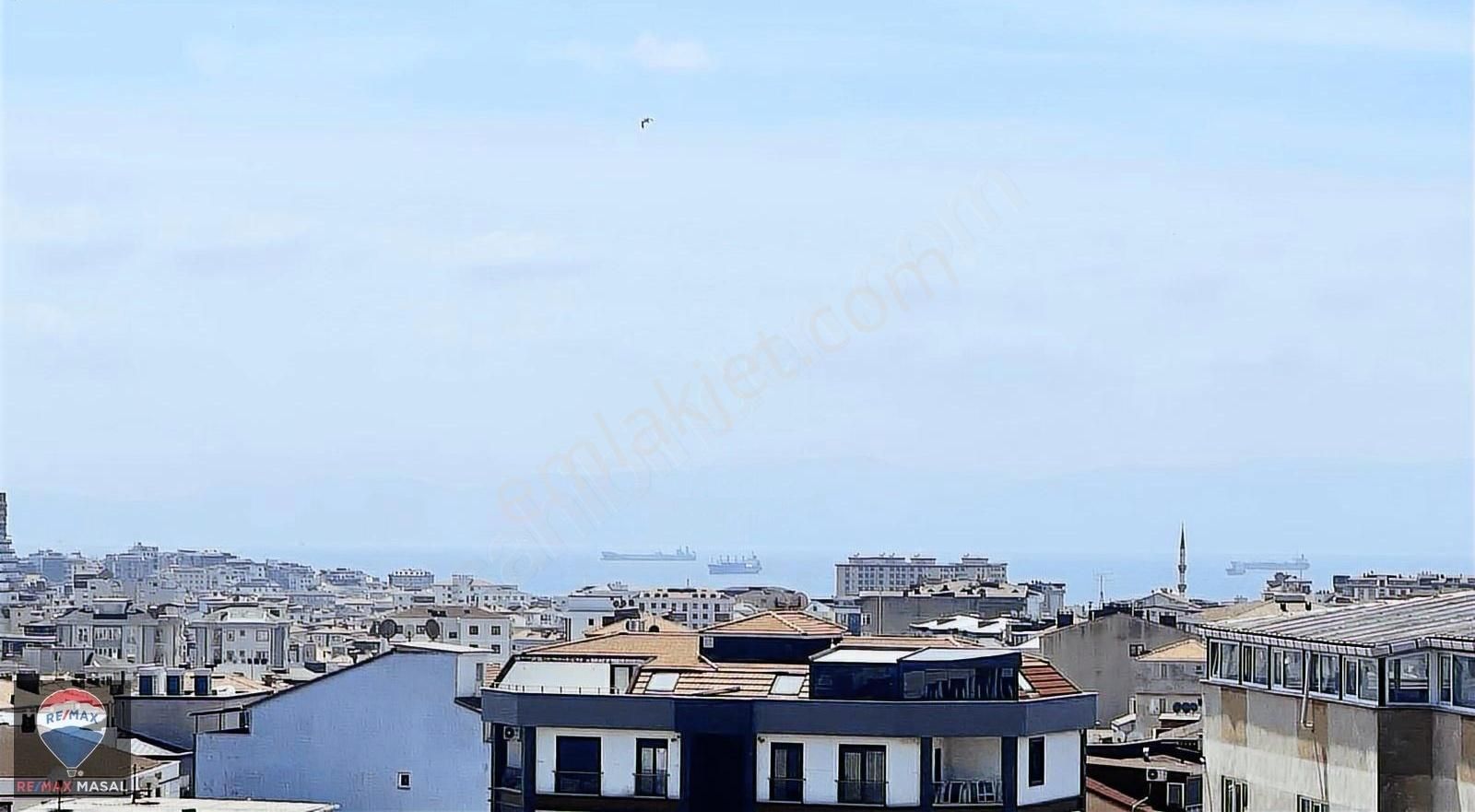 Kartal Yalı Mahallesi E-5 Yanı Deniz Manzaralı Satılık 2+1 Daire