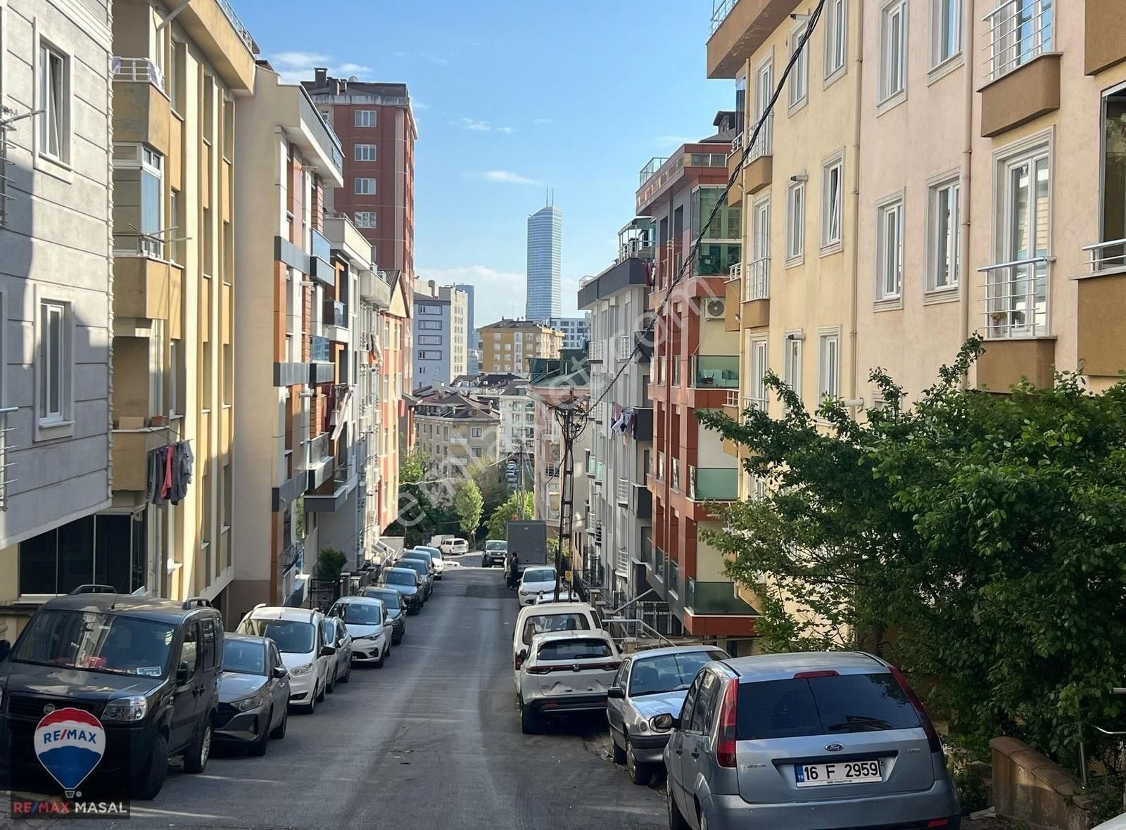 Ümranıye Çakmak Tavukçuyolunda 2+1 Arsa Tapulu Satılık Daıre