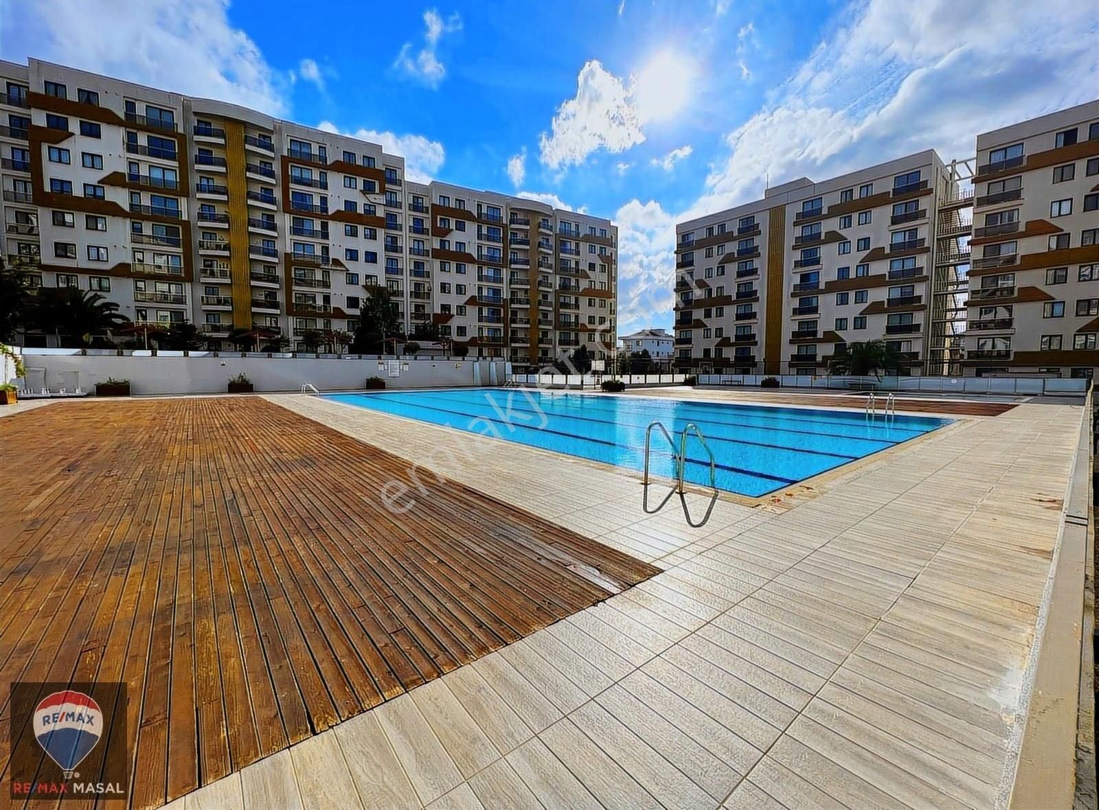 Dore Life Sancaktepe 'de Havuzlu Site İçinde 1+1 Kiralık Daire