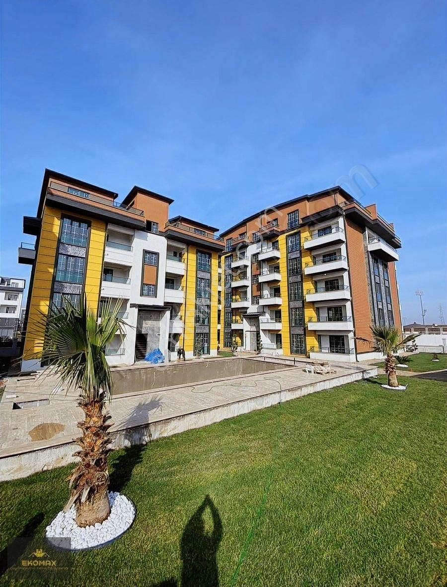Ekomaxtan Kartepe Kent Meydanı Lüks Site İçi 2+1 Yüksek Giriş