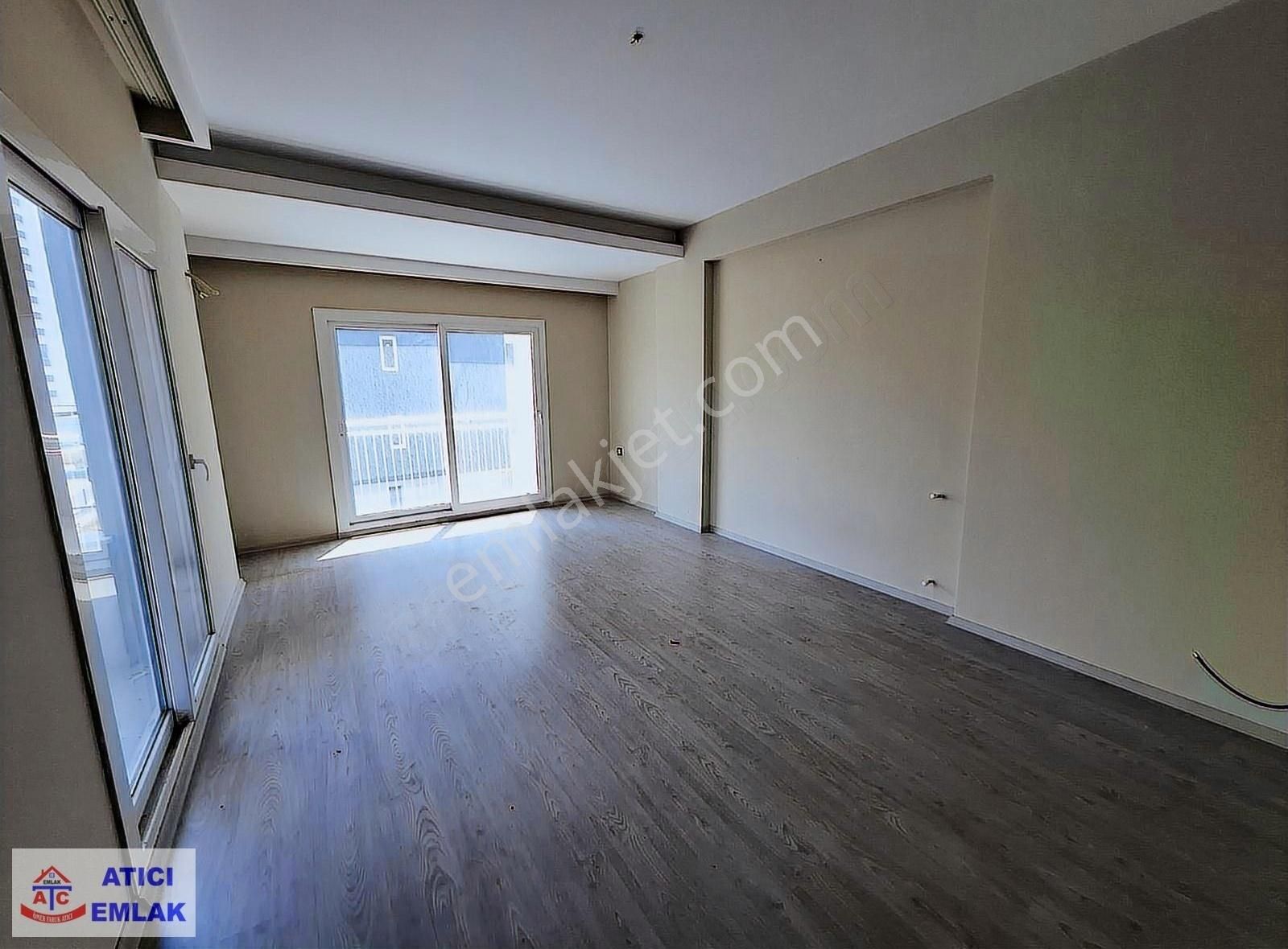 Atıcı'dan Belediye Arkasında İskanlı Geniş 3+1 Satılık Daire