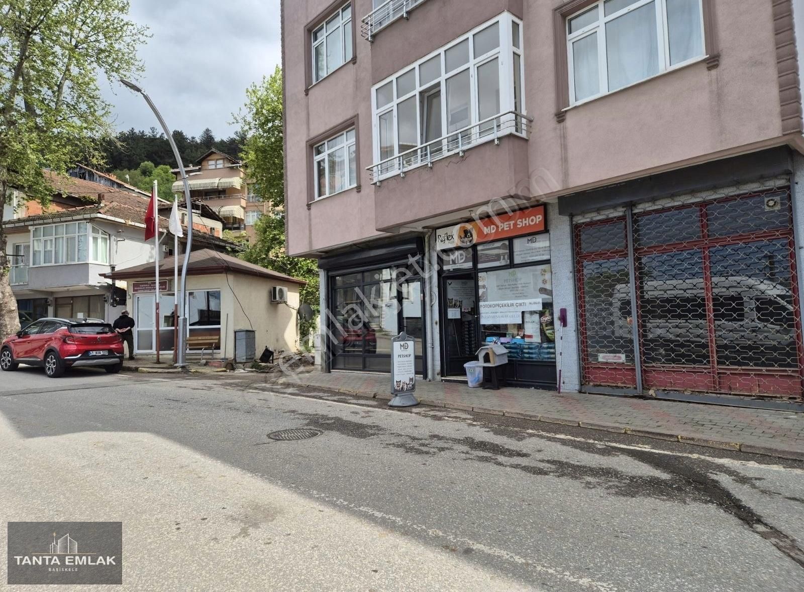 Tanta Emlak 'tan Başiskele Bahçecik'te Satılık 35m2 Dükkan