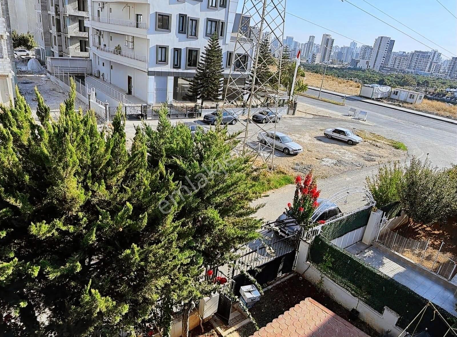Mersin Yenişehir Satılık Tripleks Villa