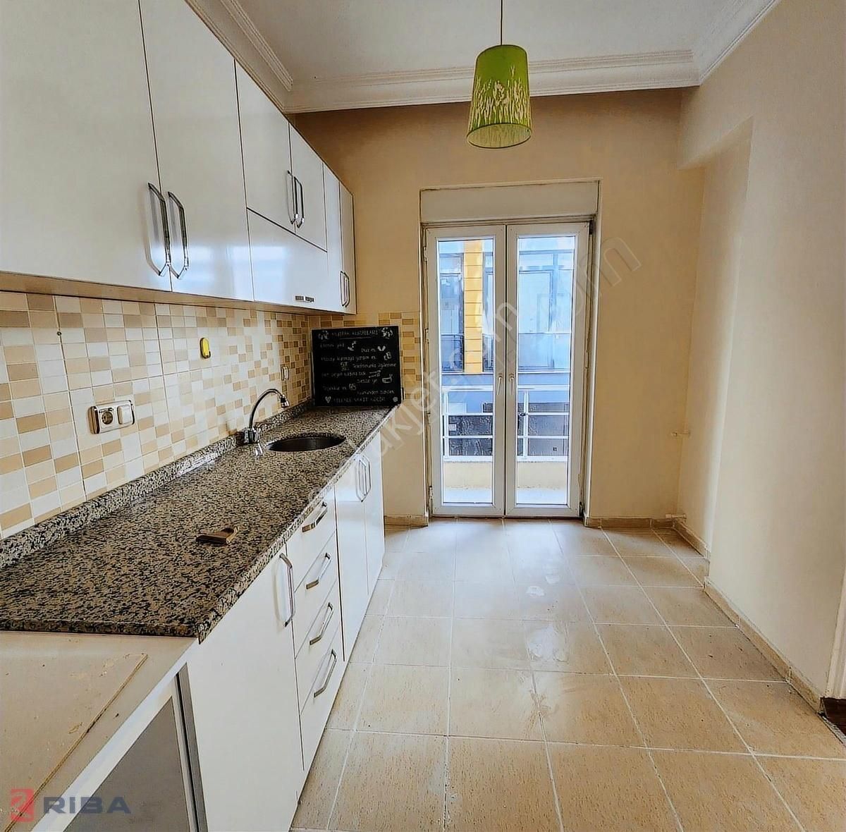 Güzeloba Merkezde Site İçi 2+1 Kiralık Daire