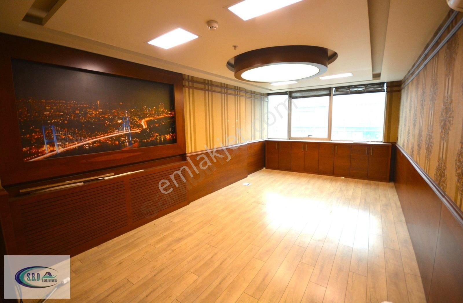 Satılık Bankalar Cad. Takasa Uygun Plaza Katı 240 M2 Özel Yapım