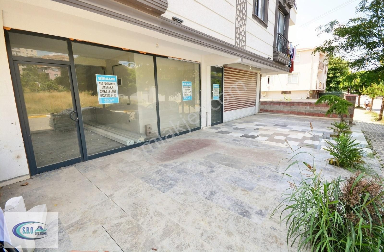 Hikmetyar Cad. Üzeri Ön Alanı Kullanılabilir Kiralık Dükkan.....