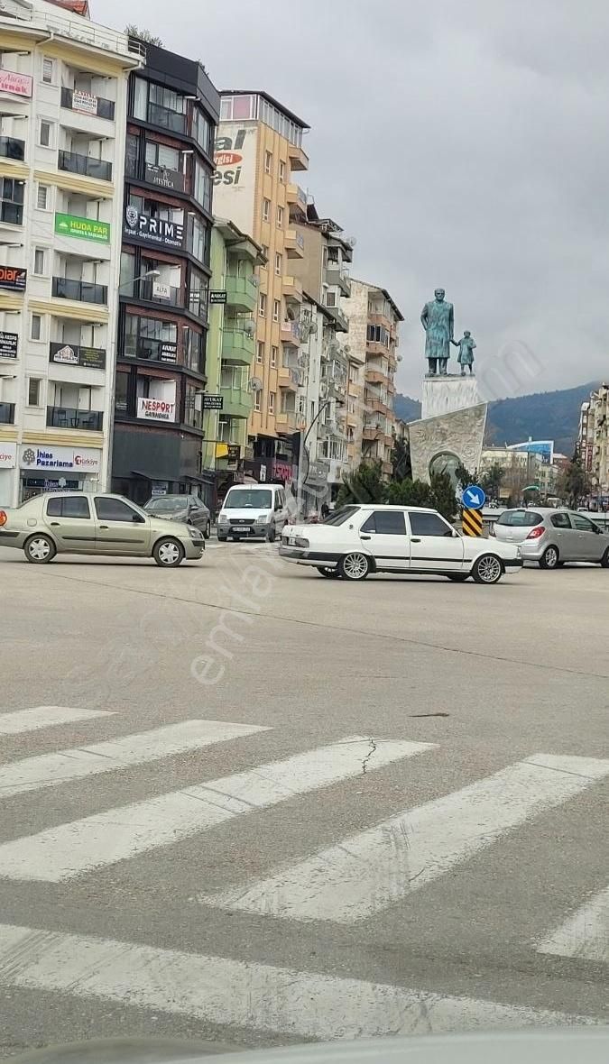Özkanlar Kavşağ, Lokasyon Harika 1+1 Satılık Apart