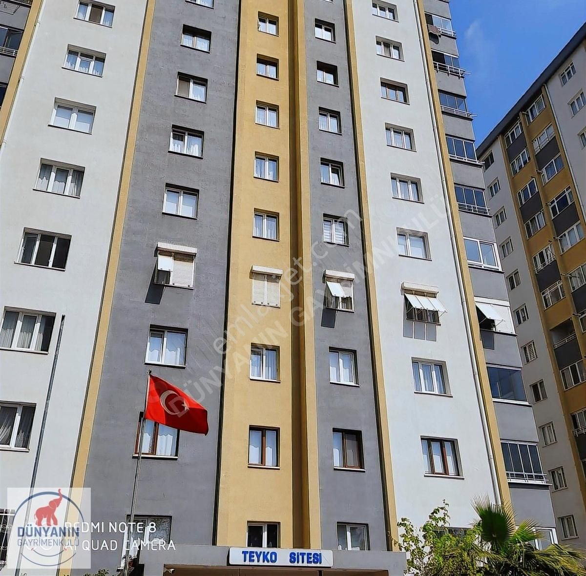 Kartal Uğur Mumcu Çamlık Da Site İçi 3+1 Satılık Daire