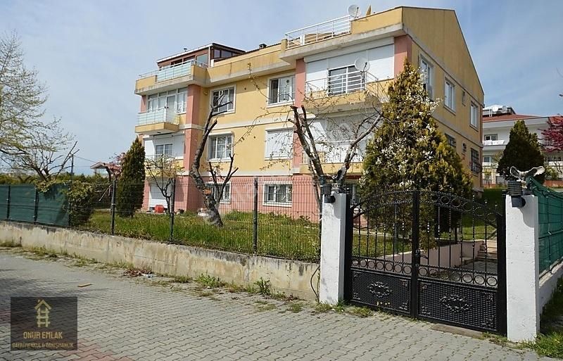 Güzelcede Müstakil Villa Tadında Satılık 300m2 Dublex Daire