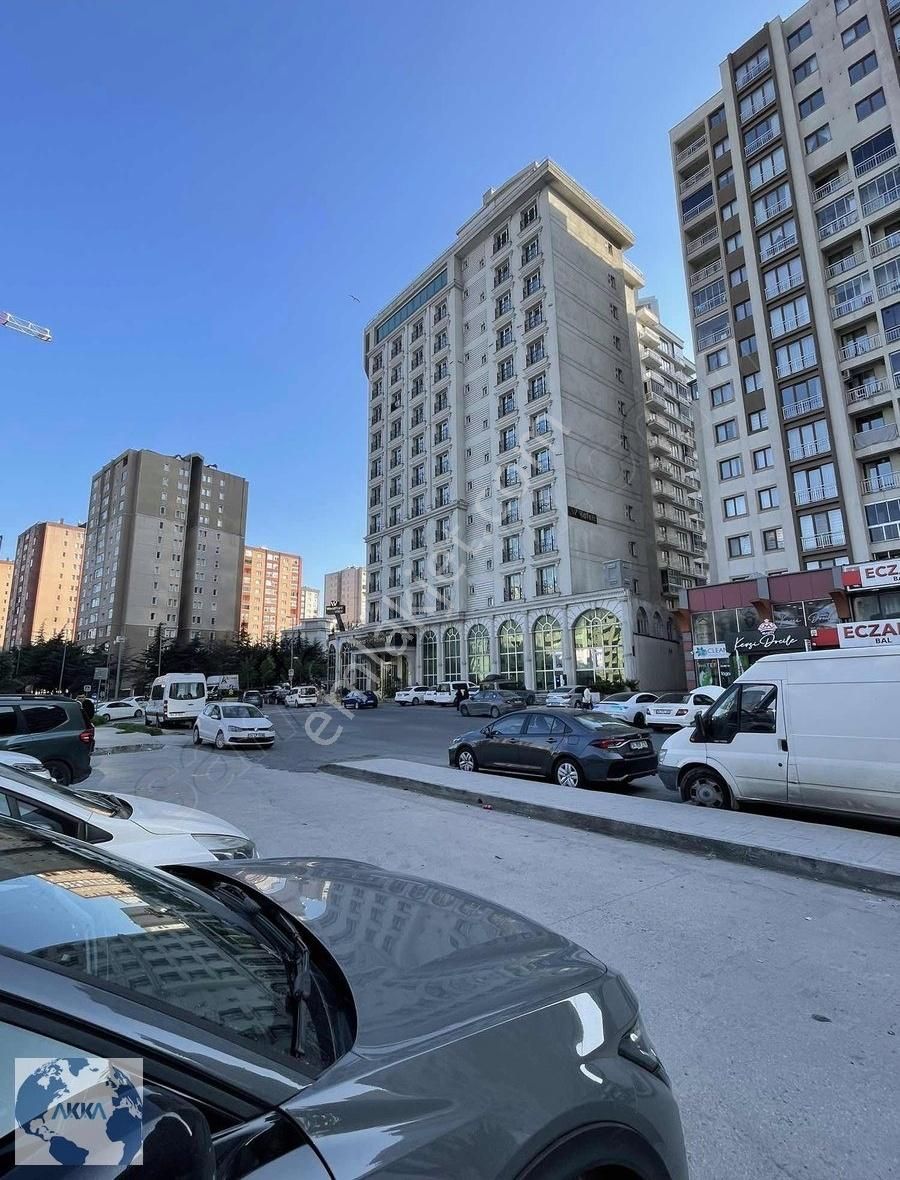 Metrobüse Yakın Sitede 1-1 Kiralık Daire