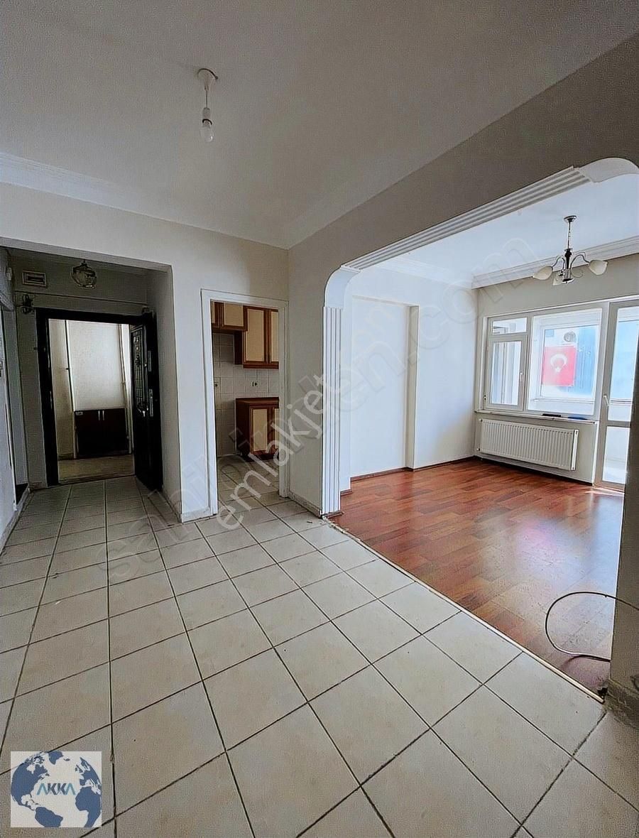 Esenyurt Cumhuriyet Mah Sitede Arakat 3+1 Satılık Daire
