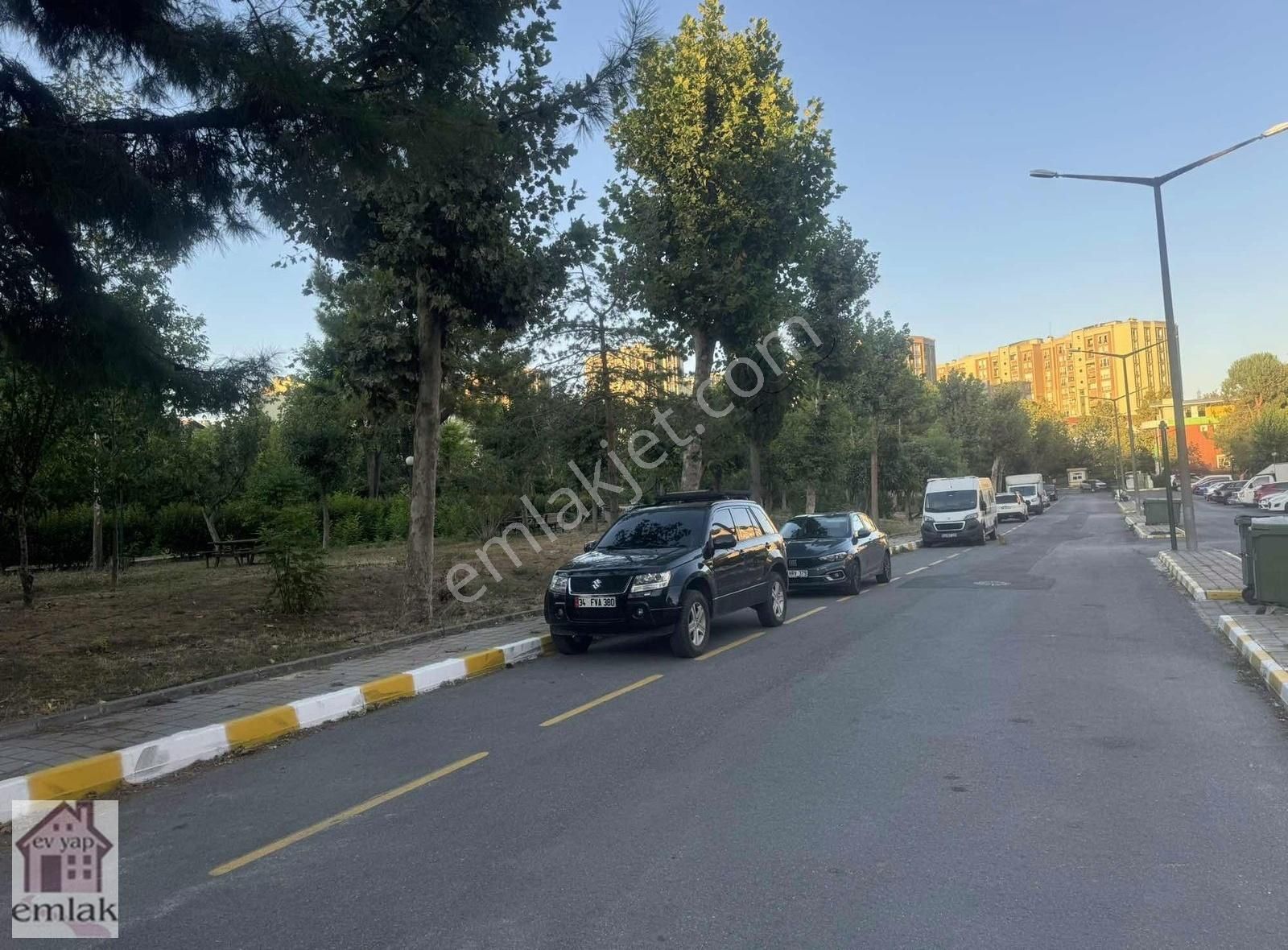 Atakent 2 Etap Kısa Bloklarda 1+1 Satılık